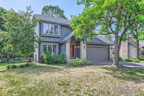 12850 Linnet St NW, Coon Rapids, MN 55448