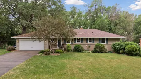 1748 Venus Ave, Arden Hills, MN 55112