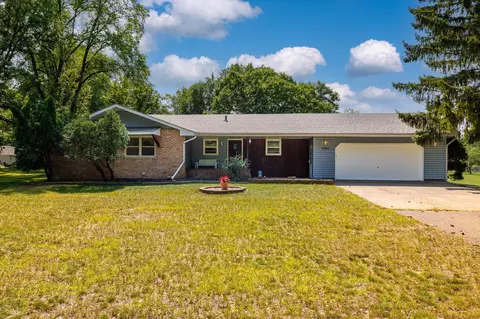 11021 W River Rd, Champlin, MN 55316