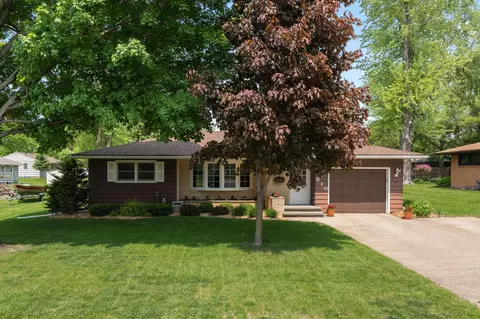 510 12th St NE, Owatonna, MN 55060