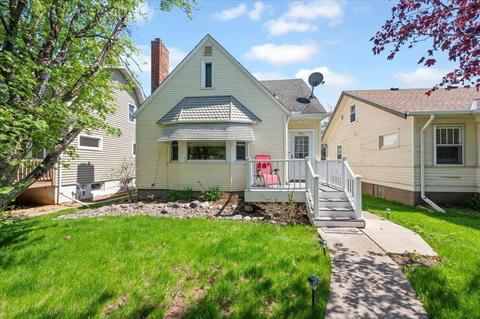 4516 W 7th St, Duluth, MN 55807