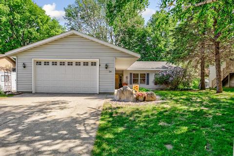 34 Saint Marks Bay, Faribault, MN 55021