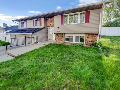 18788 Jordan Trl, Lakeville, MN 55044