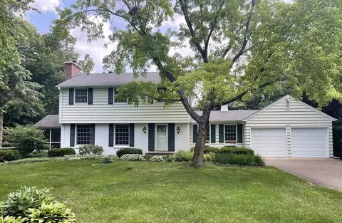 3305 Shavers Lake Rd, Deephaven, MN 55391