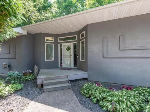 955 Wayzata Blvd W, Wayzata, MN 55391
