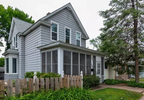 1145 Beech St, Saint Paul, MN 55106