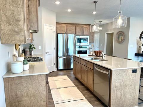 17785 Everest Ave, Lakeville, MN 55044
