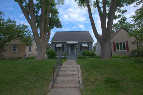 3330 Meridian Dr, Robbinsdale, MN 55422