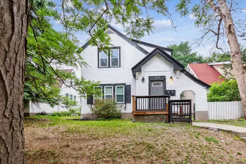 677 Jessamine Ave E, Saint Paul, MN 55106