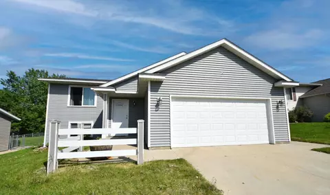 850 19th St, Zumbrota, MN 55992