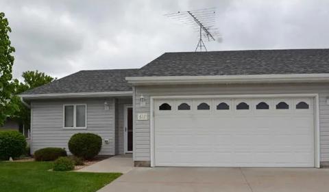 617 Fir Ave NE, Montgomery, MN 56069