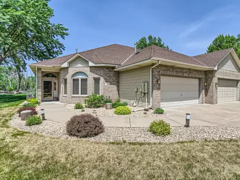 12144 Bluebird Cir NW, Coon Rapids, MN 55448