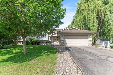 18557 Egret Ct, Farmington, MN 55024