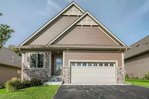 120 Highland Dr, Carver, MN 55315