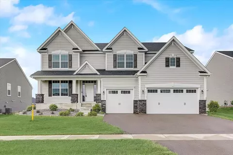 7914 182nd St W, Lakeville, MN 55044