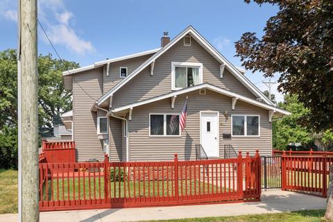 411 11th St NW, Austin, MN 55912