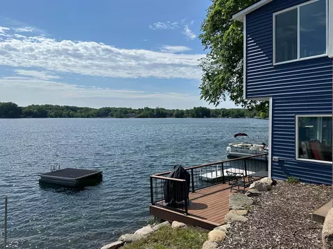 5614 Quinlar Ave NW, Annandale, MN 55302