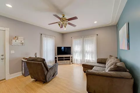 140 5th St NW, Plainview, MN 55964 photo 5