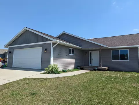 1218 8th Ave NW, Perham, MN 56573
