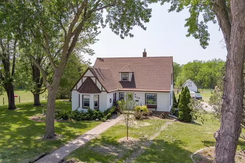 628 S Main St, Le Sueur, MN 56058