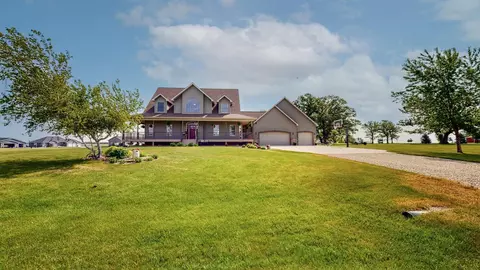108 Overlie Dr, Rose Creek, MN 55970