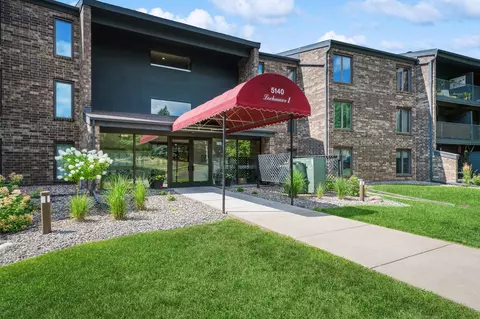 5140 W 102nd St #313, Bloomington, MN 55437