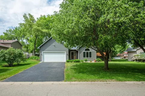 17015 Glenwood Ave, Lakeville, MN 55044