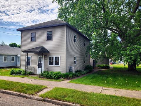 1125 Foster St, Cumberland, WI 54829