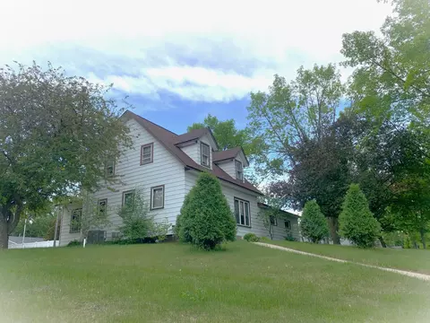 502 S 10th St, Montevideo, MN 56265