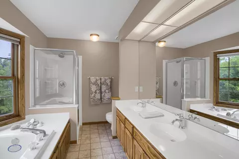 4081 Foxmoore Ct, Eagan, MN 55123 photo 17