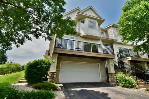 2171 Eagle Trace Ln, Woodbury, MN 55129
