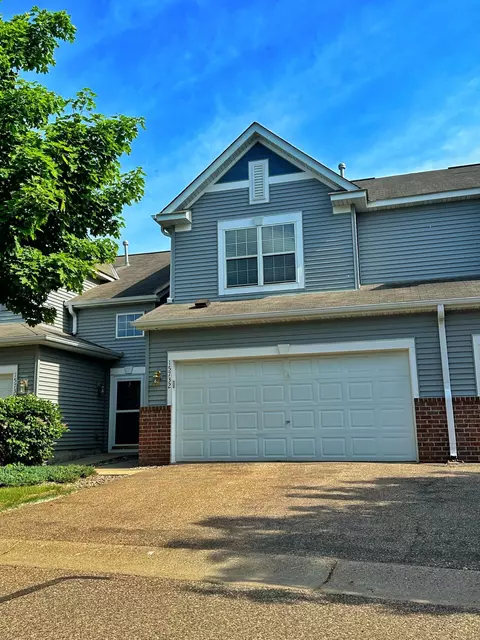 15732 Fremont Way #913, Apple Valley, MN 55124
