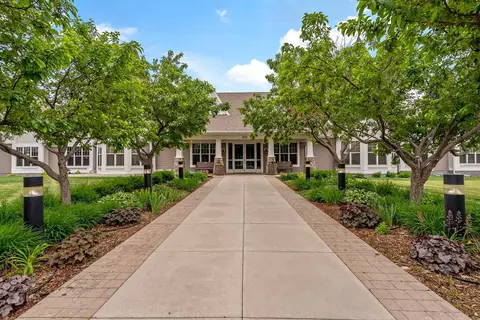 100 Clydesdale Trl #304, Medina, MN 55340