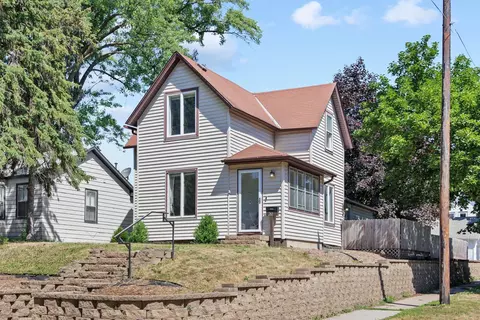 261 Sidney St E, Saint Paul, MN 55107