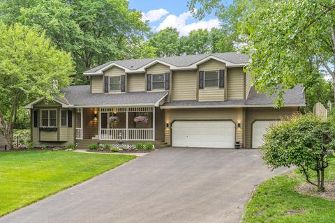 19571 Jade Ln, Lakeville, MN 55044