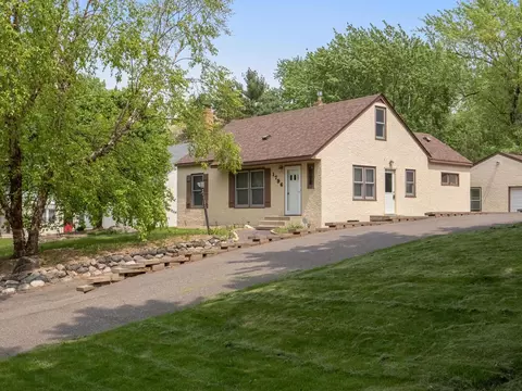 1796 Kennard St, Maplewood, MN 55109