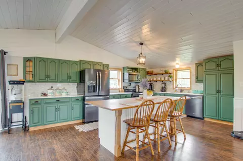 19749 350th St, Bagley, MN 56621