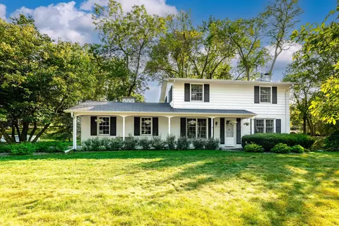 4210 Queens Way, Minnetonka, MN 55345