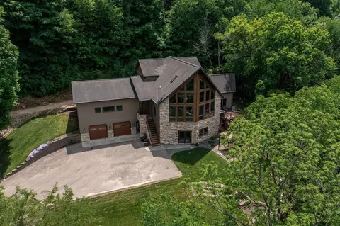 8640 Scenic Ridge Dr, Stockton, MN 55987