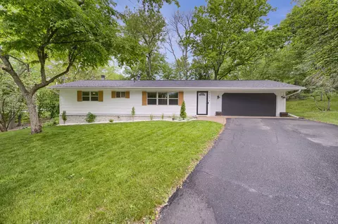 15674 Santee Cir SE, Prior Lake, MN 55372