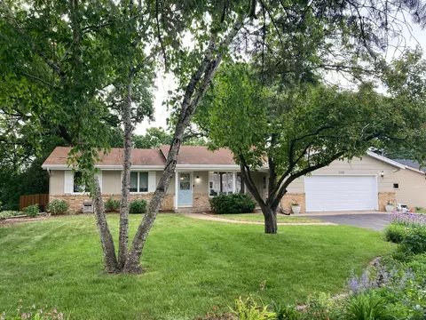 3416 Hennen Rd, Burnsville, MN 55337