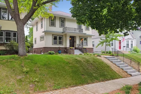 447 Thomas Ave S, Minneapolis, MN 55405