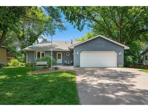 203 Marion Ct, Circle Pines, MN 55014