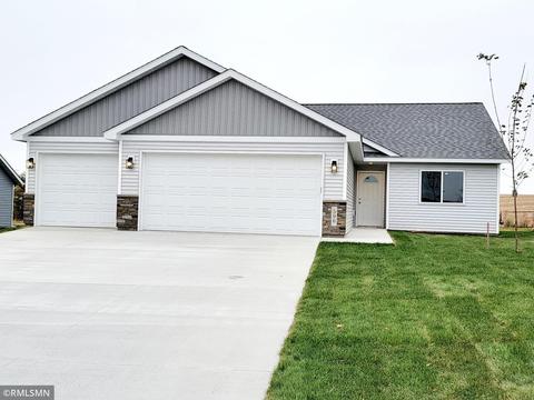 804 Pond View Dr, Arlington, MN 55307