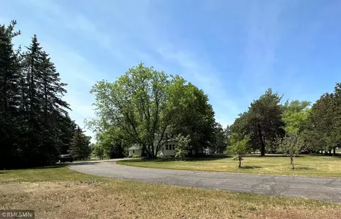 615 1st Ave SW, Melrose, MN 56352