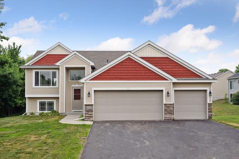 610 Warren Ave W, Annandale, MN 55302