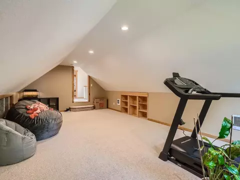 2825 Skyline Dr, Eagan, MN 55121 photo 25