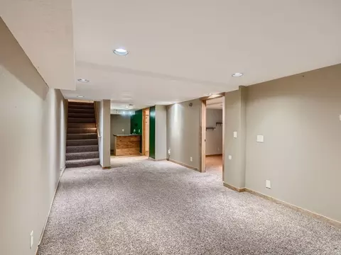 2825 Skyline Dr, Eagan, MN 55121 photo 28