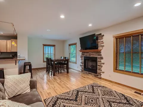 2825 Skyline Dr, Eagan, MN 55121 photo 6