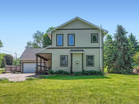 2825 Skyline Dr, Eagan, MN 55121 photo 2